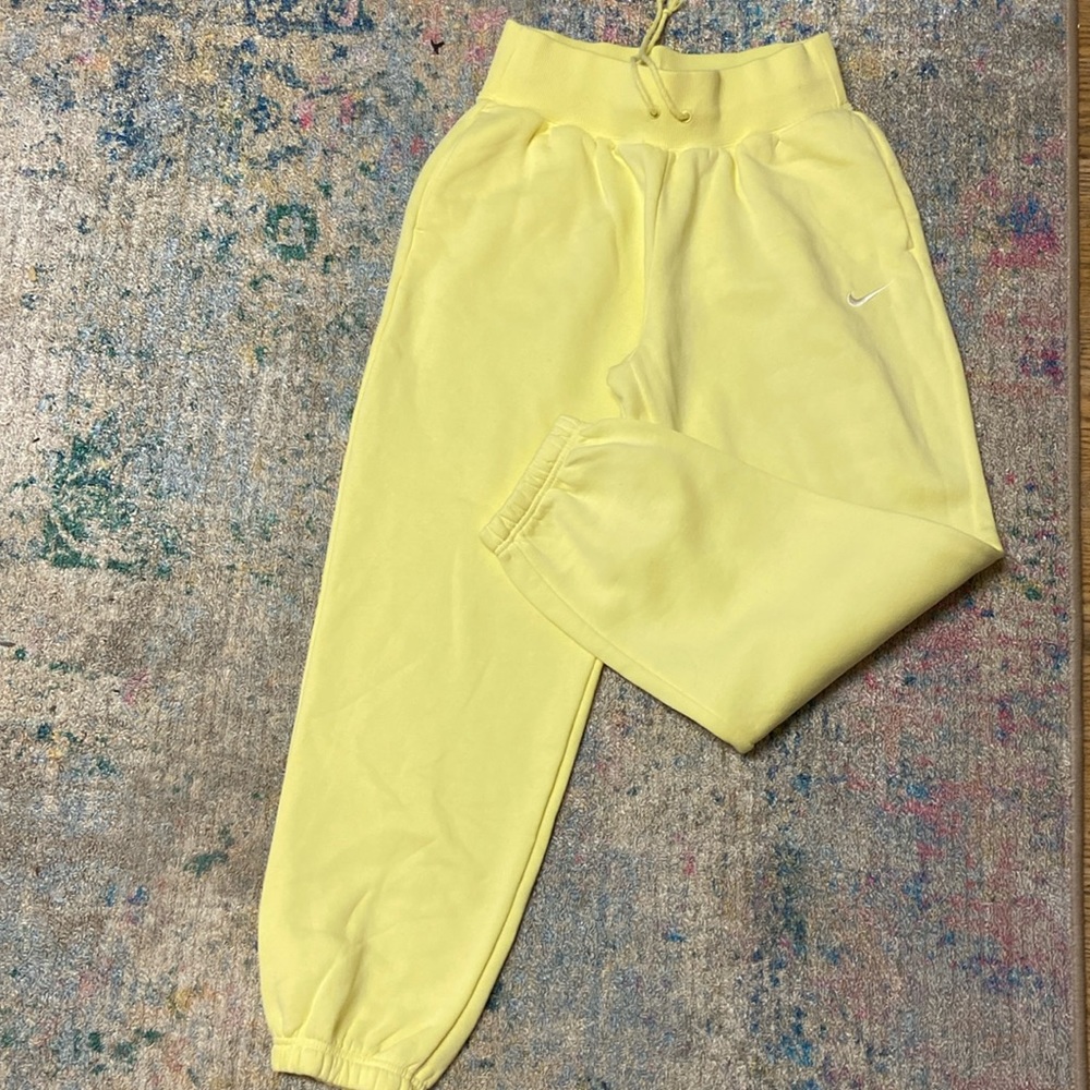Womens Nike Joggers